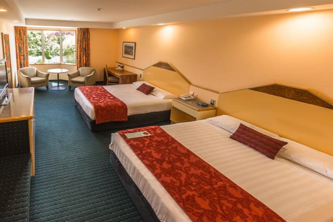 Distinction Luxmore Hotel Te Anau Extérieur photo