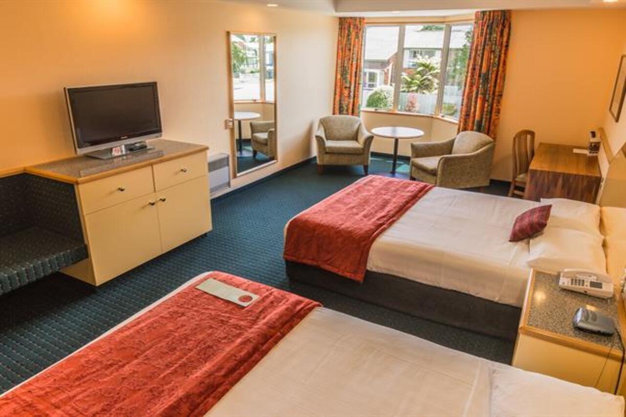 Distinction Luxmore Hotel Te Anau Extérieur photo