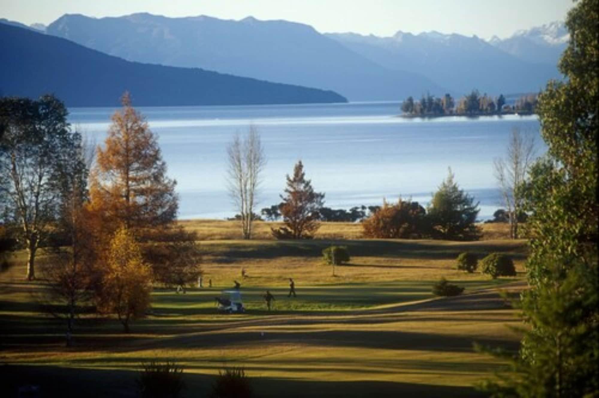 Distinction Luxmore Hotel Te Anau Extérieur photo