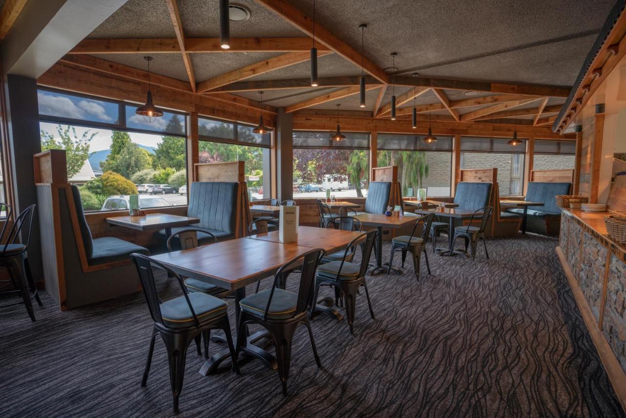 Distinction Luxmore Hotel Te Anau Extérieur photo