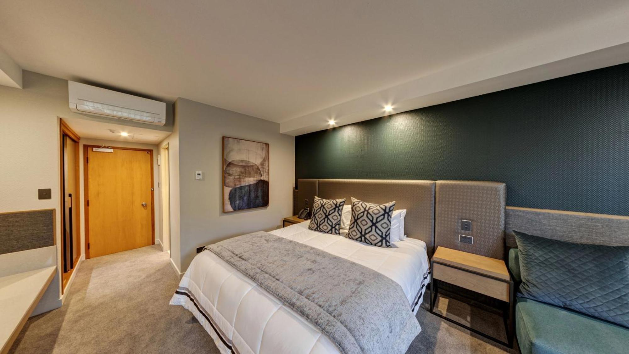 Distinction Luxmore Hotel Te Anau Extérieur photo